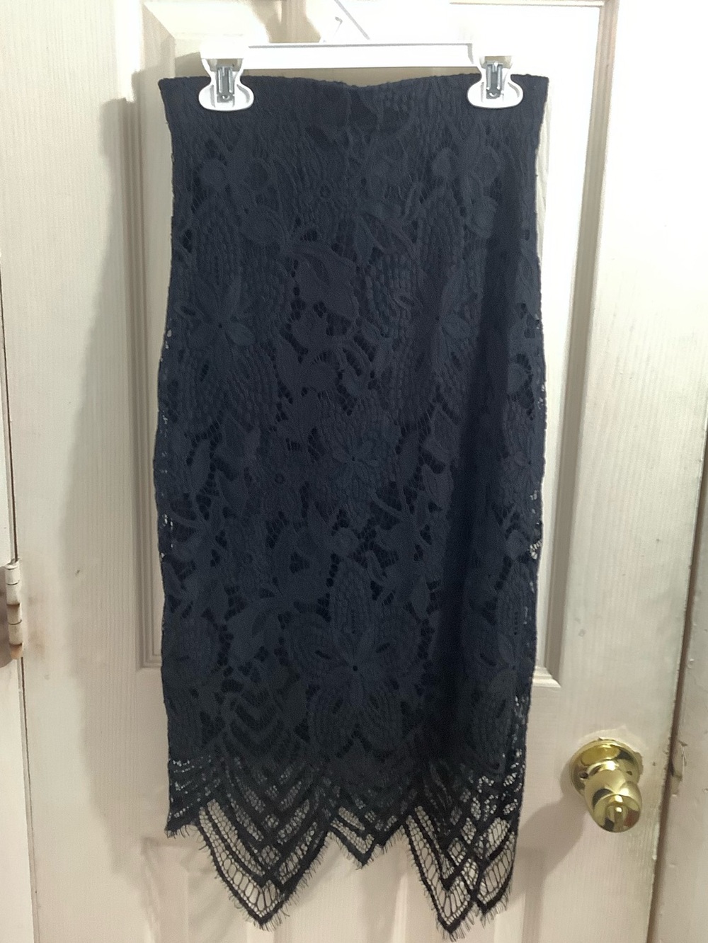 Material Girl Black Floral Lace Elegant Midi Skirt Size XS